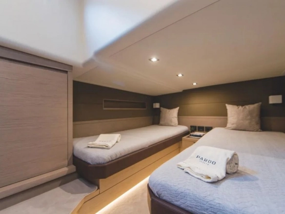 Charter yacht Pardo 50 Salty Spirit Ibiza twin cabin