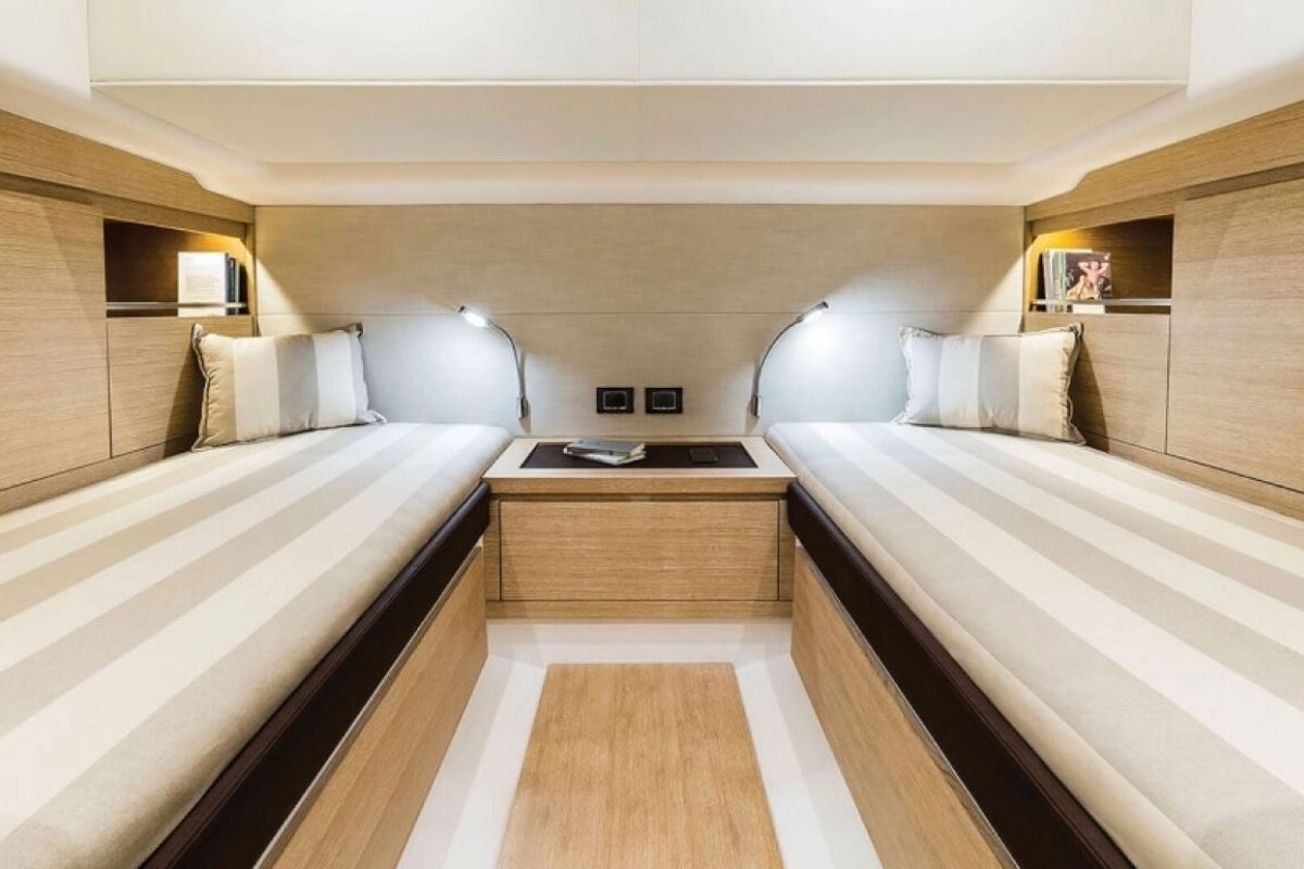 Cabin of charter yacht Pardo 43 Yaaas in Ibiza