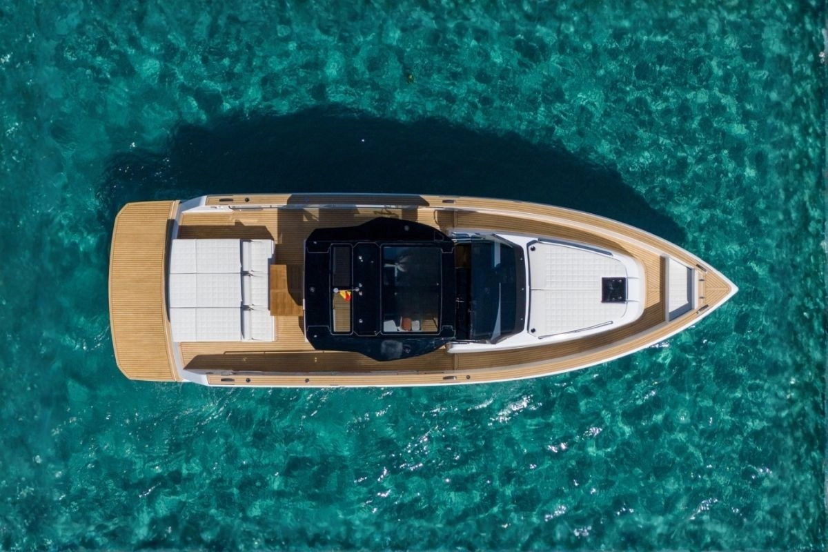 Charter yacht Pardo 43 Yaaas in Ibiza and Formentera