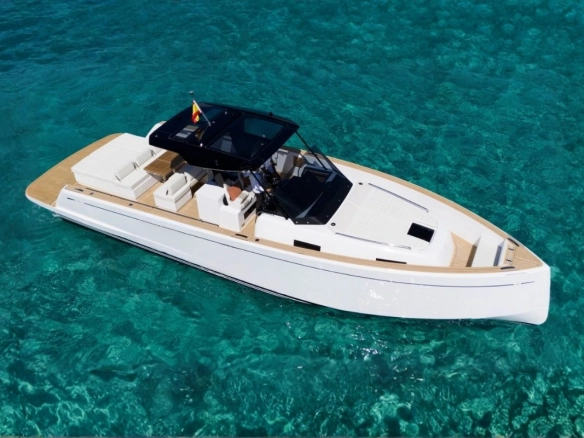 Charter yacht Pardo 43 Yaaas in Ibiza