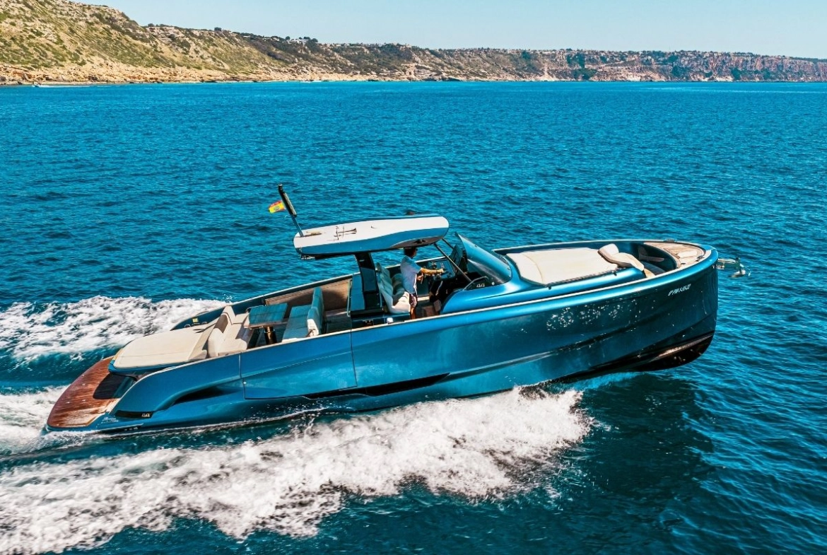 Charter yacht Solaris Power 44 Copito de Nieve in Mallorca