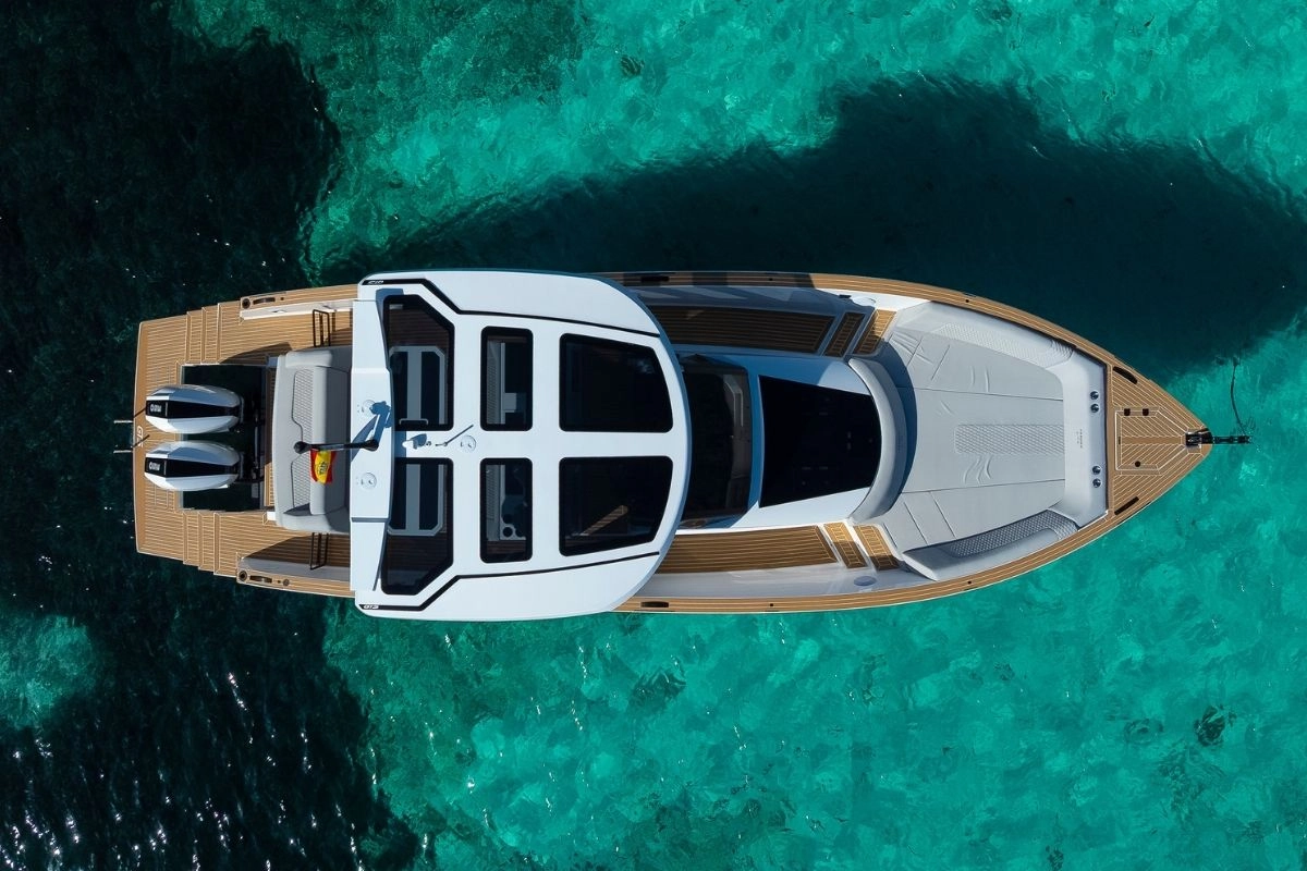 Charter yacht Tesoro T40 Outboard GTS in Mallorca
