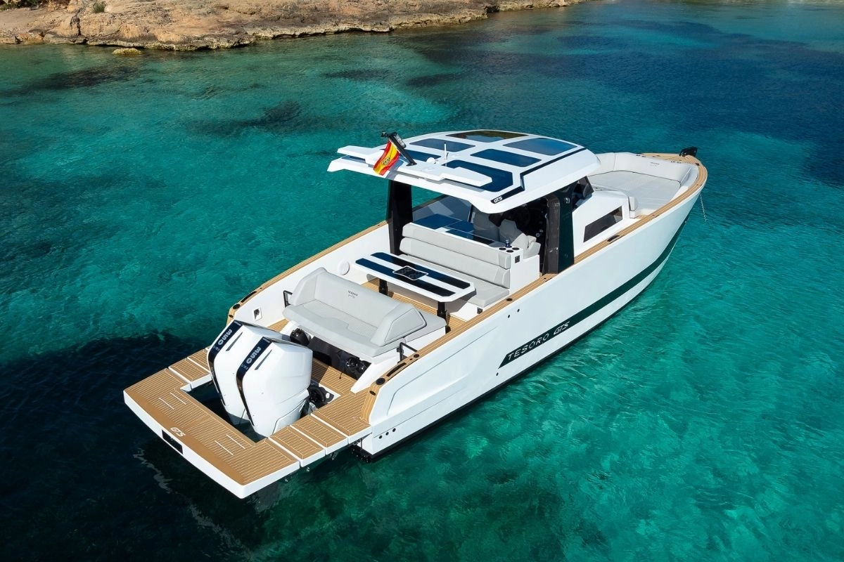 Charter yacht Tesoro T40 Outboard GTS in Mallorca
