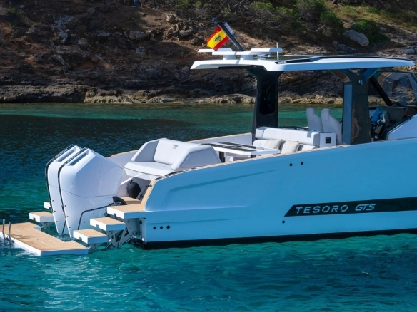 Charter yacht Tesoro T40 Outboard GTS in Mallorca