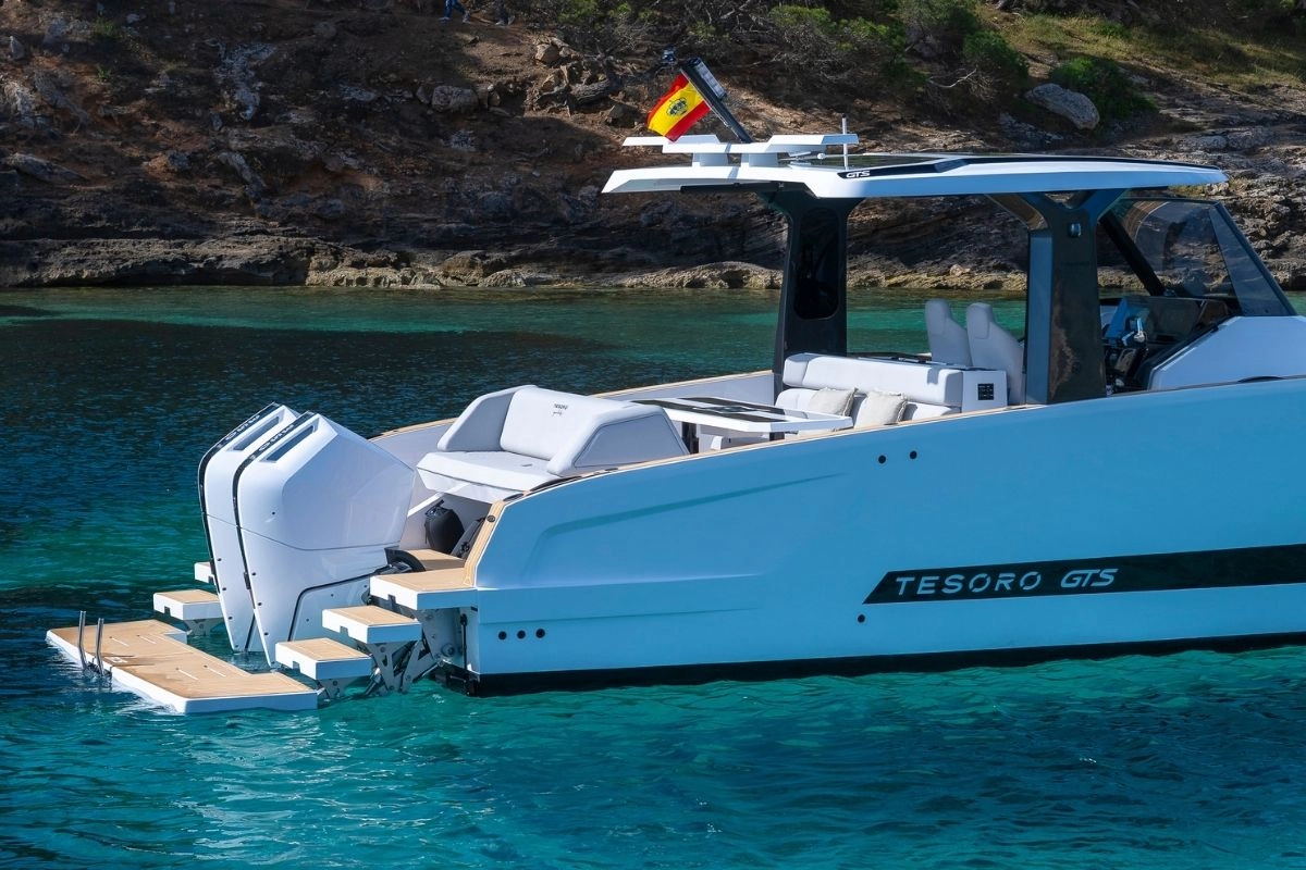 Charter yacht Tesoro T40 Outboard GTS in Mallorca