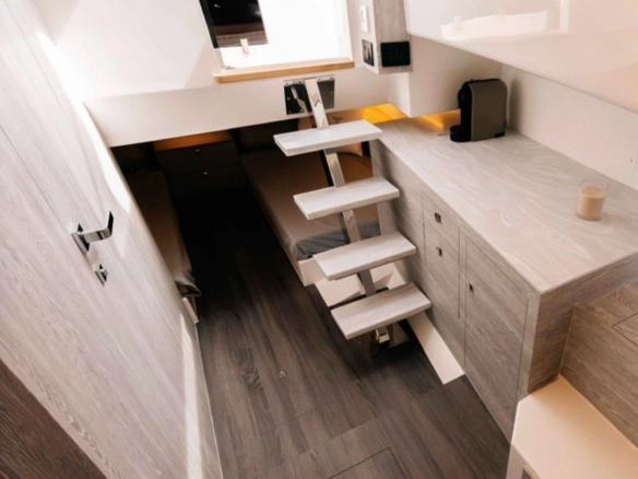 Interior of Kumbra 36
